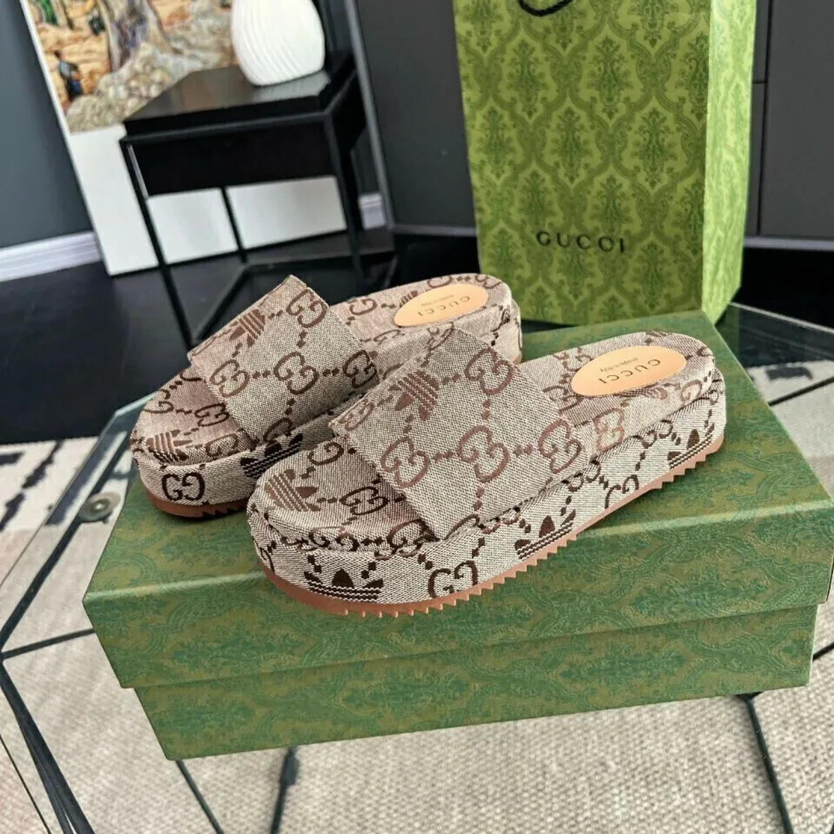 GUCCI ANGELINA FLAT SANDAL CANVAS GIANT MONOGRAM BEIGE