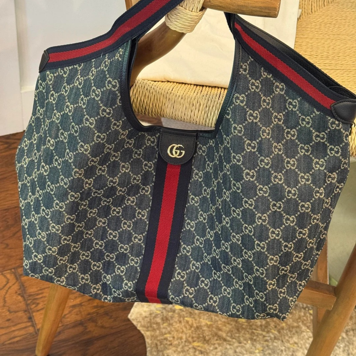 LARGE GUCCI GIGLIO SHOPPER