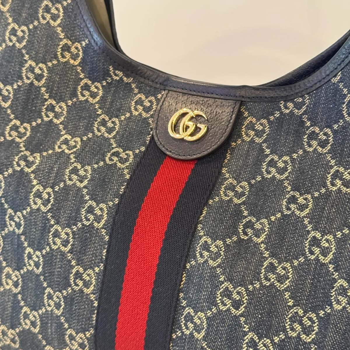 LARGE GUCCI GIGLIO SHOPPER